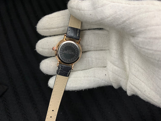 Ladies Black Straps Watch