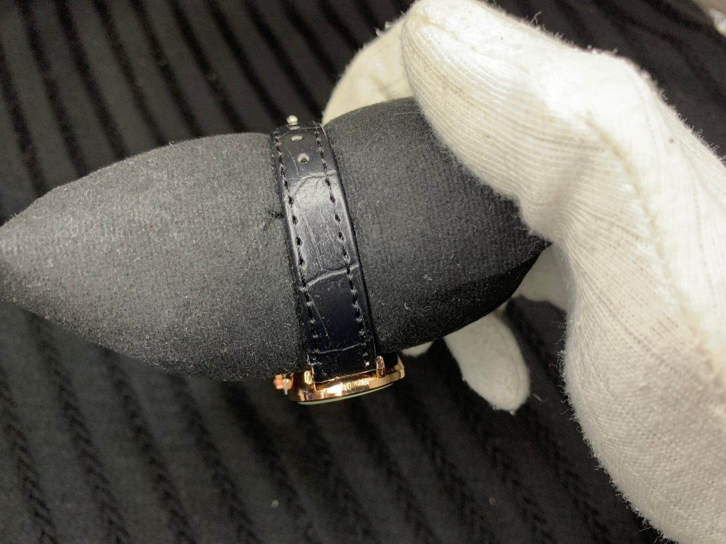 Ladies Black Straps Watch