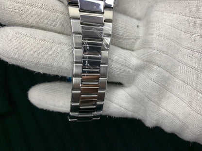 Universe Point Men Silver Watch